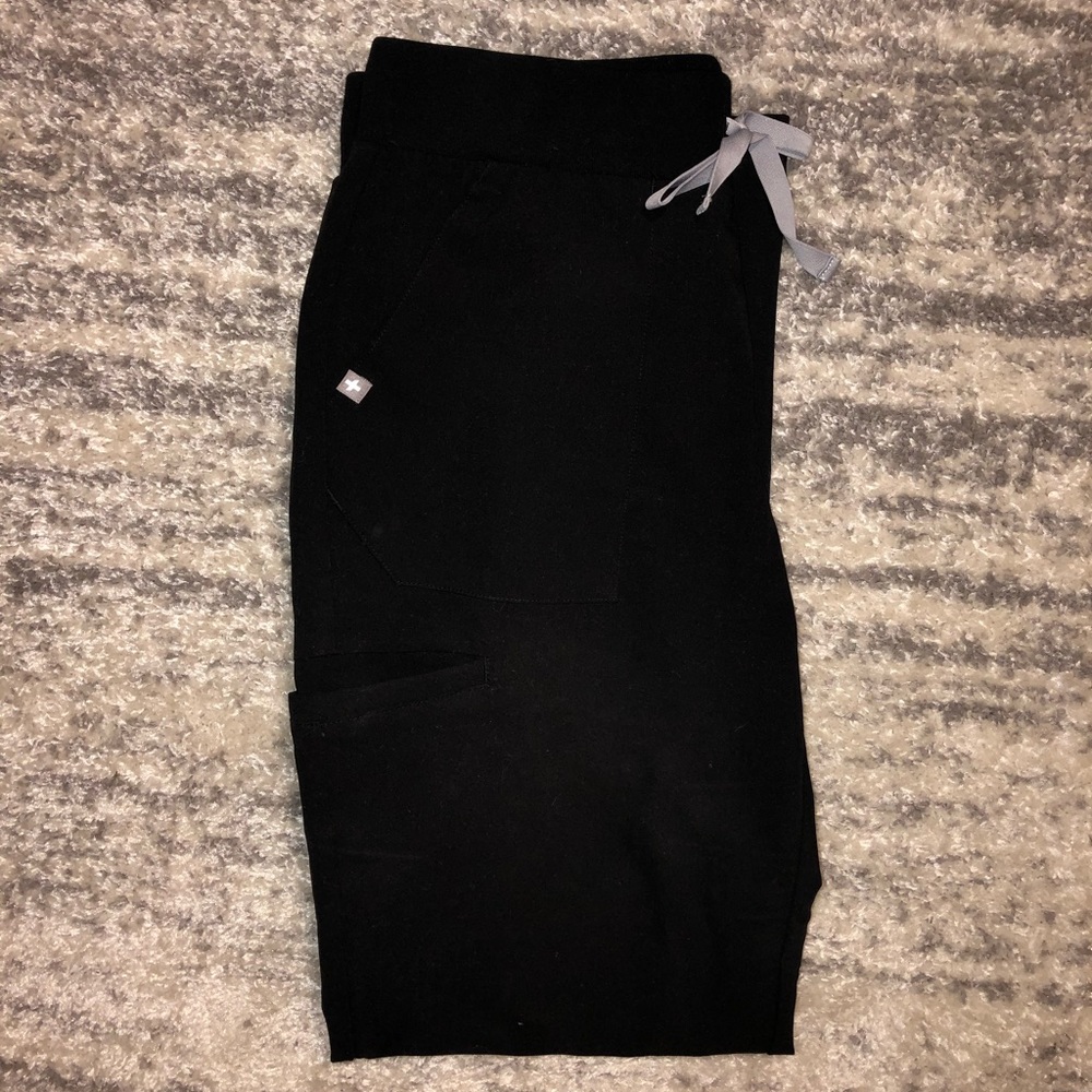 FIGS Women’s Scrub Pants
